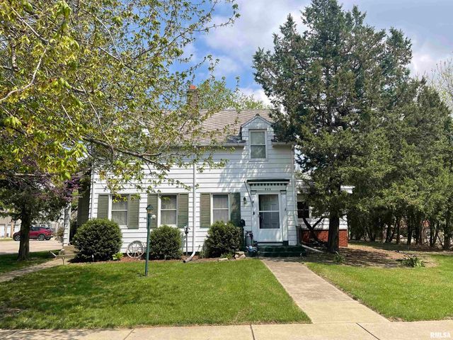 522 Edward St, Henry, IL 61537