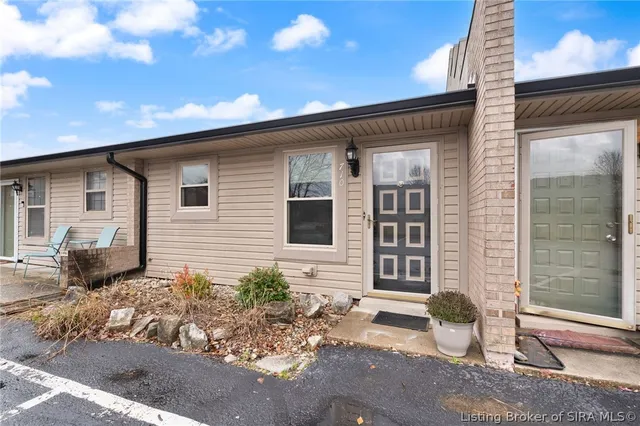 710 Victoria Court, New Albany, IN 47150