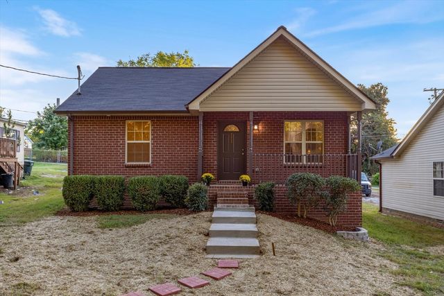 4223 Woods St, Old Hickory, TN 37138