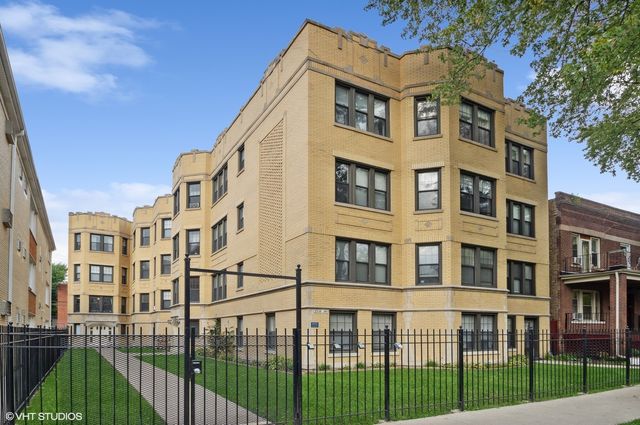 7524 N  Winchester Ave, Chicago, IL 60626