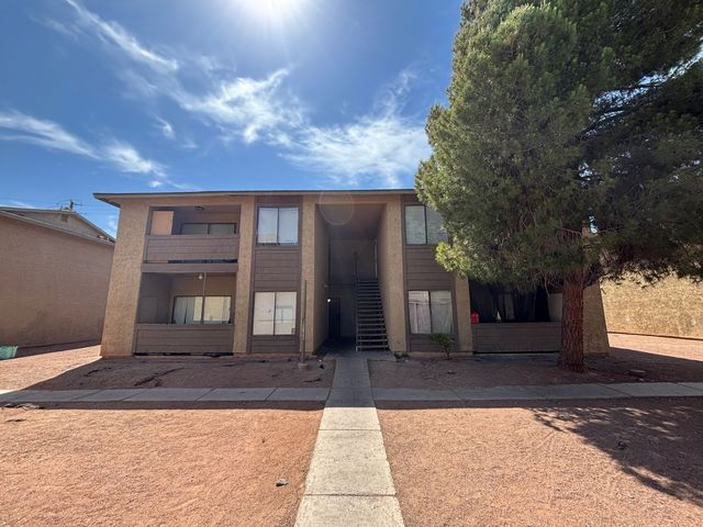 2883 Wheelwright Dr #6-D, Las Vegas, NV 89121