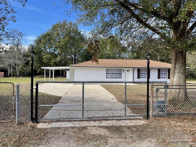 2323 Riddle Rd, Cantonment, FL 32533