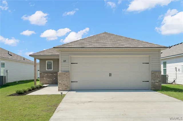 13934 Sir Lancelot Dr, Tuscaloosa, AL 35405