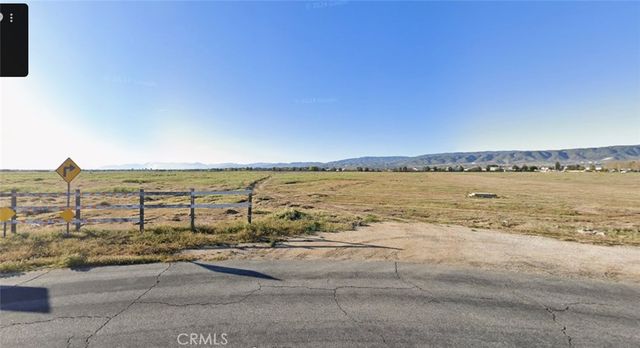 10 58th St W #23, Lancaster, CA 93536