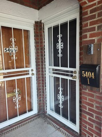 5404 Lansdowne Ave #1, Philadelphia, PA 19131