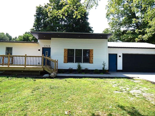 1713 5th St, La Porte, IN 46350