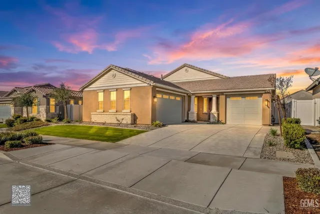14706 Pemberley Passage Ave, Bakersfield, CA 93311