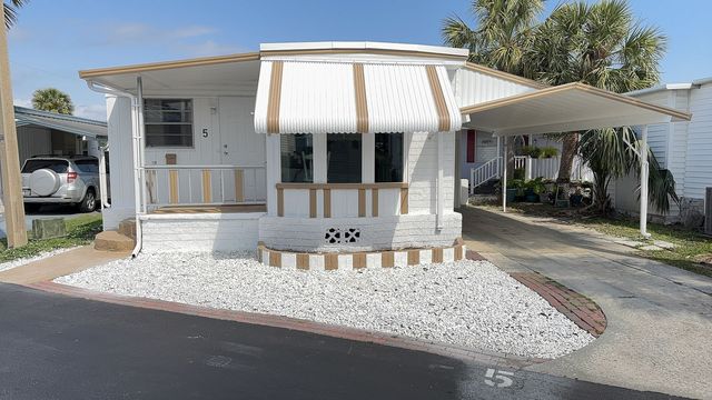 4851 W  Gandy Blvd #B4L5, Tampa, FL 33611