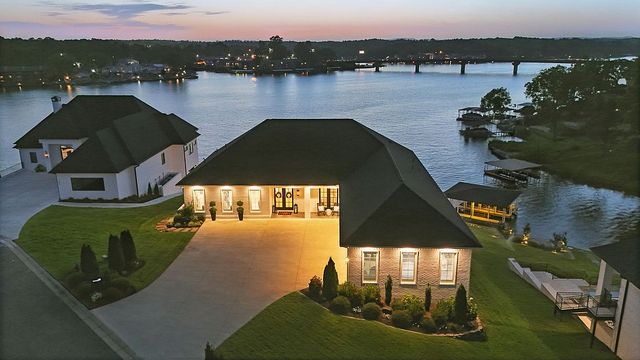 138 Knollwood Heights Ct, Hot Springs, AR 71913