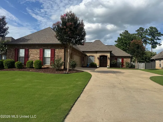 112 Claiborne St, Madison, MS 39110