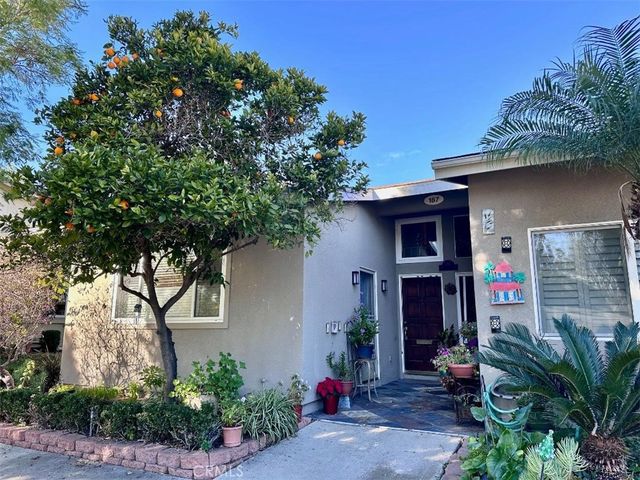 187 Avenida Majorca #A, Laguna Woods, CA 92637