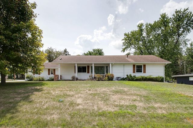 302 3rd Ave NW, Medford, MN 55049