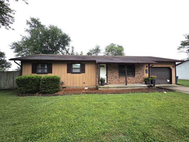 1907 E  Scott St, Olney, IL 62450