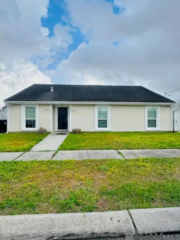 3105 Legend St, Meraux, LA 70075