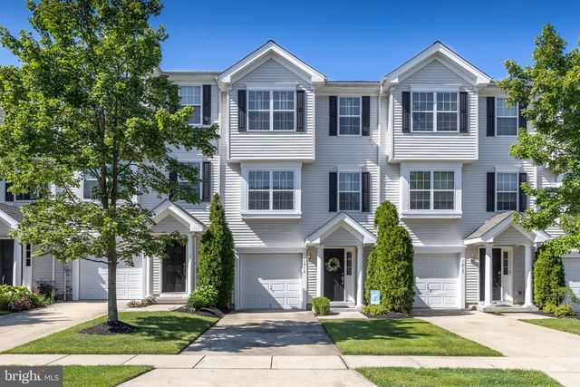 1015 Moore Rd, Thorofare, NJ 08086