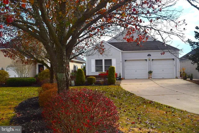 63 Lookout Dr, Manahawkin, NJ 08050