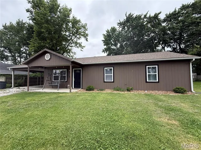 225 E  7th St, Montgomery City, MO 63361