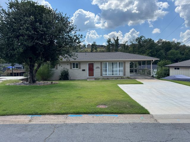 109 Jewell Rd, Little Rock, AR 72207
