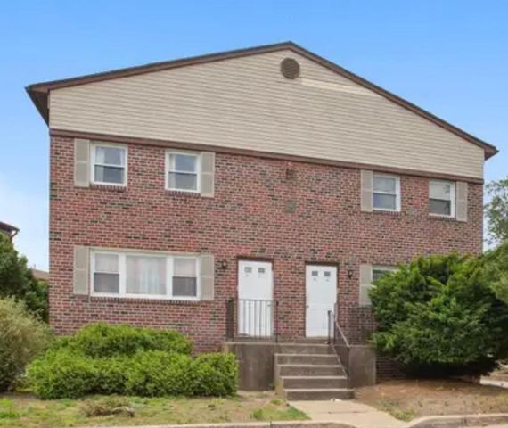 22 S  Springfield Rd #B2, Clifton Heights, PA 19018