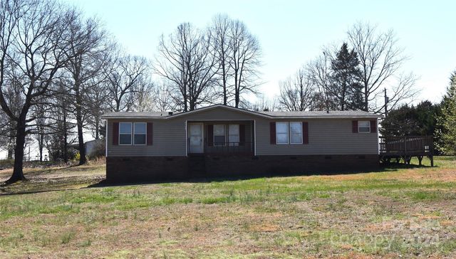 4223 Old Catawba Rd, Claremont, NC 28610