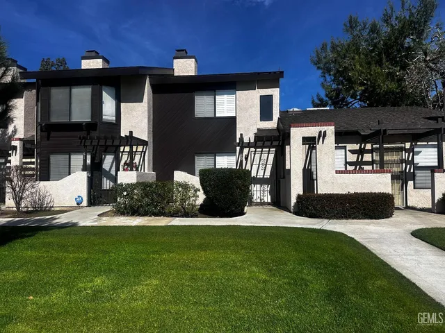 7800 Westfield Rd #60, Bakersfield, CA 93309