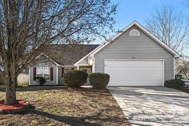 4271 Maybrook Ct SW, Concord, NC 28027
