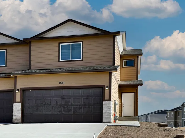 1627 Elsie Jean Trl, Cheyenne, WY 82007