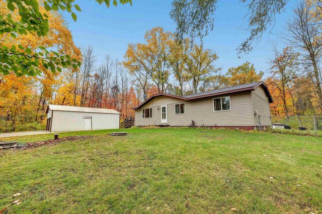 1625 Lakeview Dr, Green Bay, WI 54313
