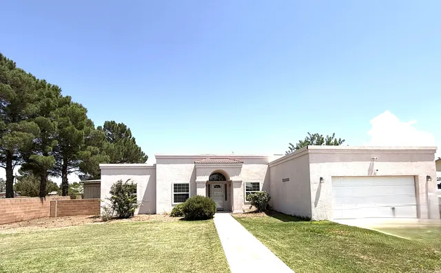 1907 Lori Dr, Deming, NM 88030