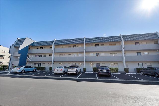 7787 Golf Circle Dr #312, Pompano Beach, FL 33063