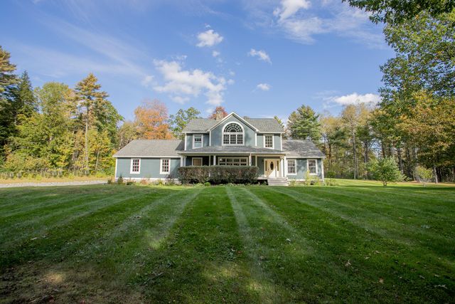 548 South Road, Holden, ME 04429