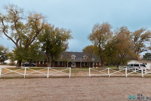 1901 Horse Center Rd, Roswell, NM 88203