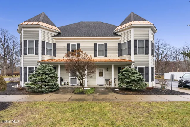 80 Maple Avenue APT A, Voorheesville, NY 12186