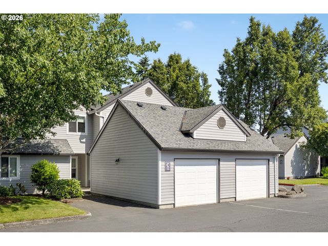 Address Not Disclosed, Milwaukie, OR 97267