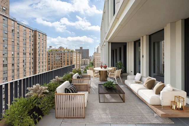 212 W  93rd St #12, New York, NY 10025