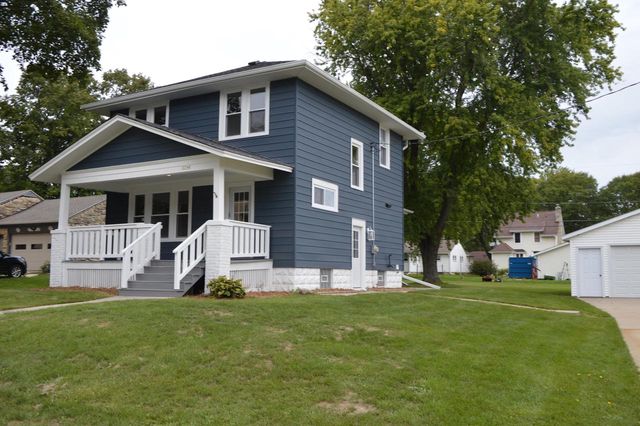 12744 W Fairmount AVENUE, Butler, WI 53007