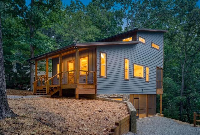 287 Lakeview Cir, Morganton, GA 30560