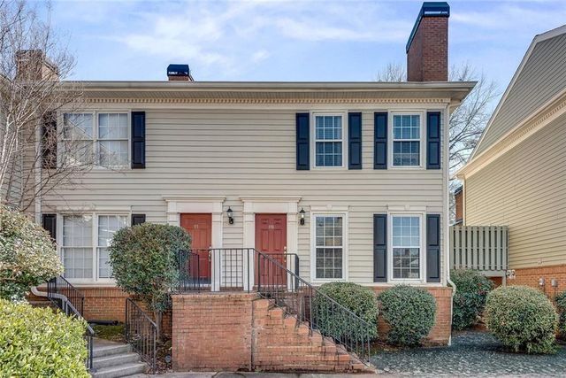 100 Mount Vernon Cir, Sandy Springs, GA 30338