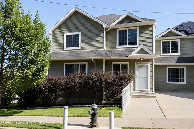 28 Butler Ter, Staten Island, NY 10301
