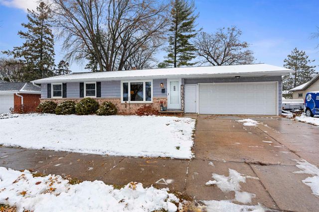 1368 Langlade Ave, Green Bay, WI 54304