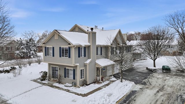 350 Windsor Ct #D, South Elgin, IL 60177