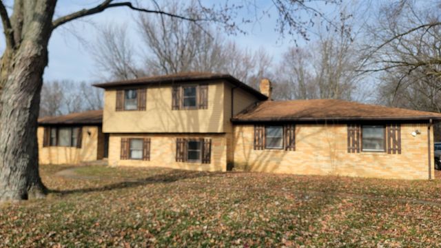 3410 Gravelie Dr, Indianapolis, IN 46227