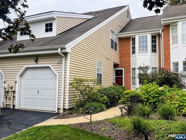 198 Zeppi Ln, West Orange, NJ 07052