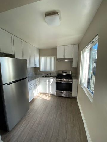 4483 1/2 48th St #0, San Diego, CA 92115