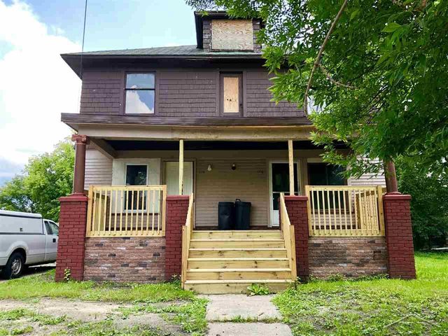 1114 S  Hamilton St, Saginaw, MI 48602
