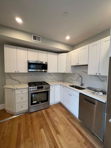 81 Pearl St   #3, Somerville, MA 02145