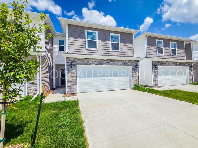 1047 Daisy Ln, Waukee, IA 50263