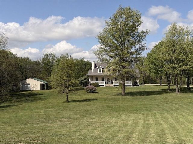 35710 Pflumm Rd, Paola, KS 66071