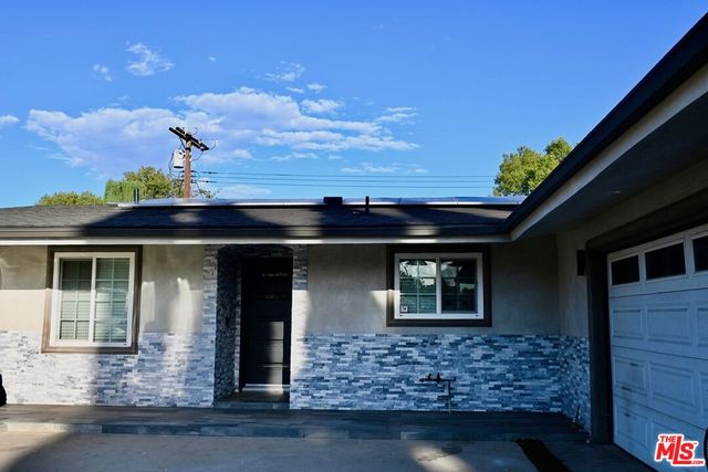 9716 Casaba Ave, Chatsworth, CA 91311