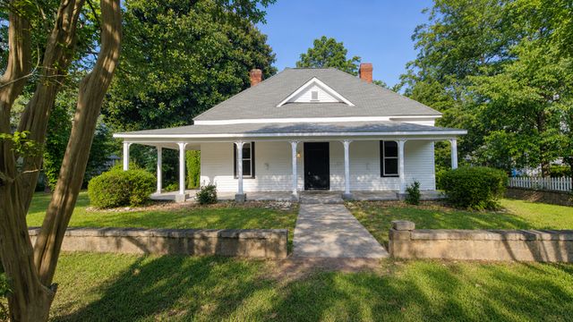 205 Frazier St, Winnsboro, SC 29180